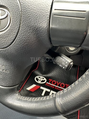 Toyota Corolla 2004, 220,000 km - 1.4 l - Bakı