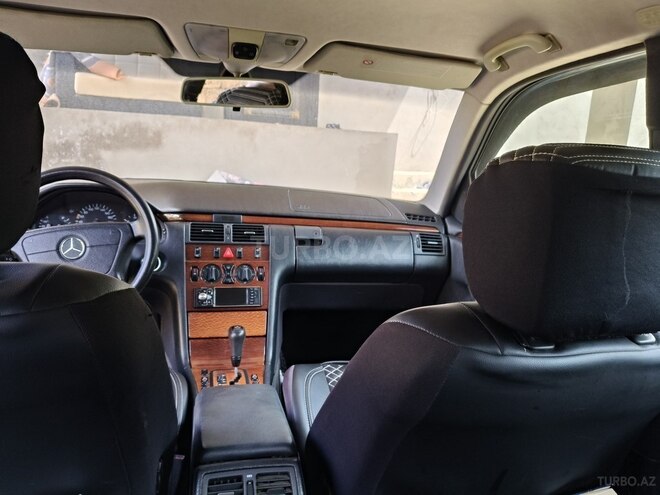 Mercedes E 220 d 1999, 421,231 km - 2.2 л - Bakı