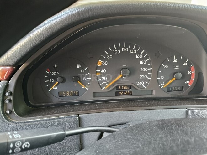 Mercedes E 220 d 1999, 421,231 km - 2.2 л - Bakı