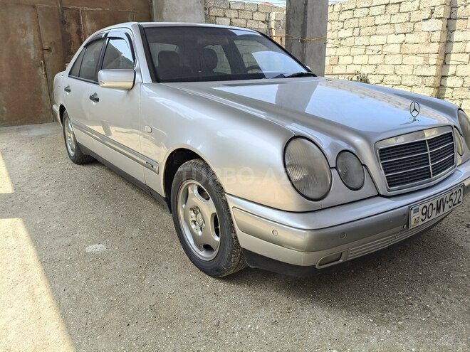 Mercedes E 220 d 1999, 421,231 km - 2.2 л - Bakı