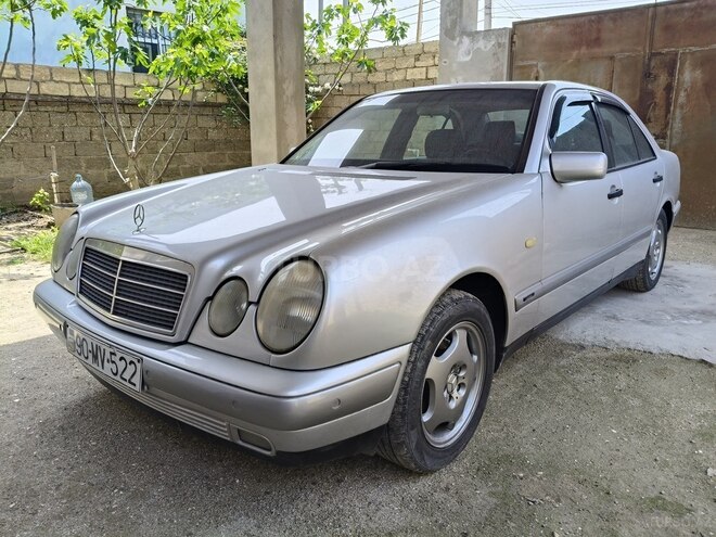Mercedes E 220 d 1999, 421,231 km - 2.2 л - Bakı