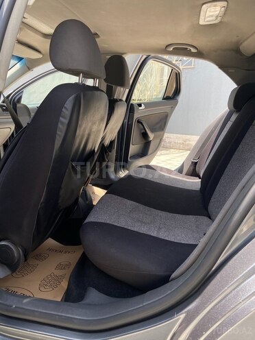 Volkswagen Jetta 2008, 300,000 km - 1.6 l - Bakı