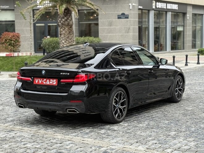 BMW 530e-6