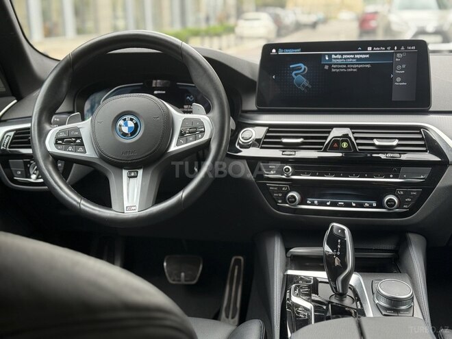 BMW 530e-9