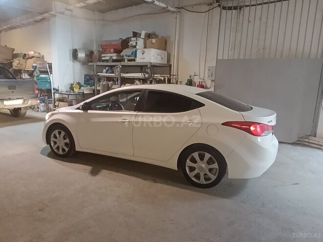 Hyundai Elantra 2011, 207,000 km - 1.8 л - Bakı