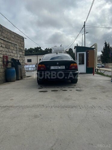 BMW 523 1996, 258,000 km - 2.5 l - Bakı