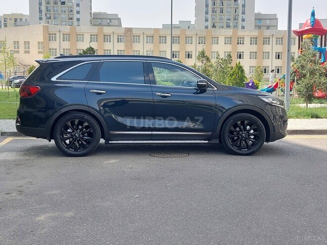 Kia Sorento-8
