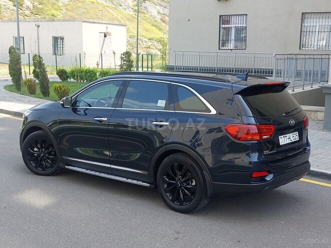 Kia Sorento-17