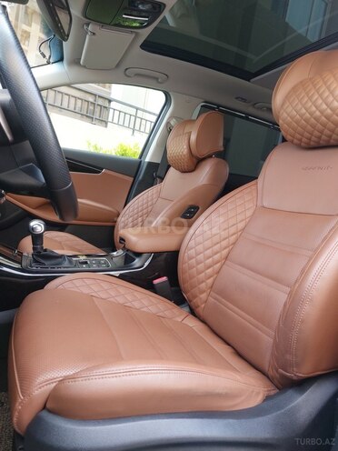 Kia Sorento-11