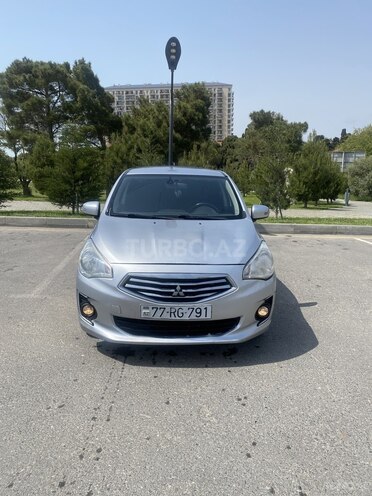Mitsubishi Attrage 2015, 182,000 km - 1.2 l - Bakı
