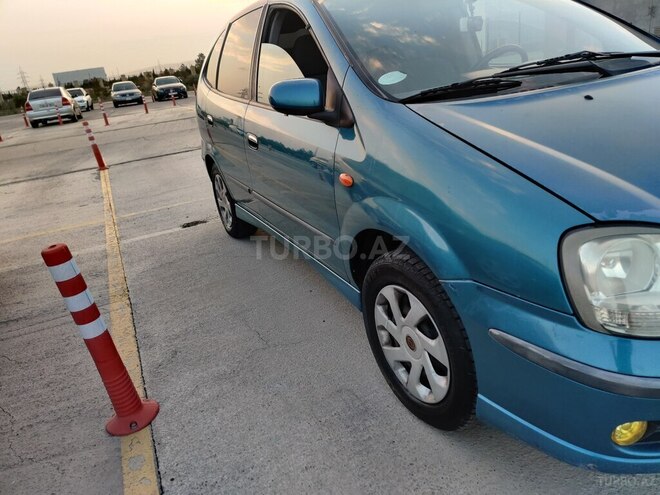 Nissan  2003, 242,000 km - 1.8 l - Sumqayıt