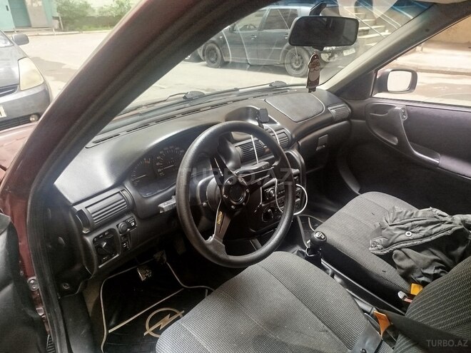 Opel Astra 1997, 564,910 km - 1.6 l - Xırdalan