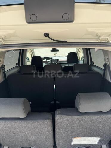 Toyota Sienta 2019, 139,000 km - 1.5 l - Bakı