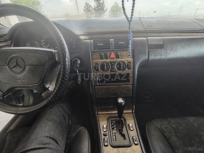 Mercedes C 230 1997, 243,797 km - 2.3 l - Sabirabad