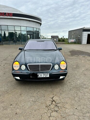 Mercedes E 270 2000, 336,367 km - 2.7 l - Astara
