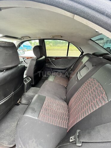 Mercedes E 270 2000, 336,367 km - 2.7 l - Astara
