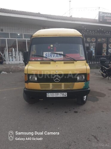 Mercedes 208 D 1992, 250,000 km - 2.3 л - Sabirabad