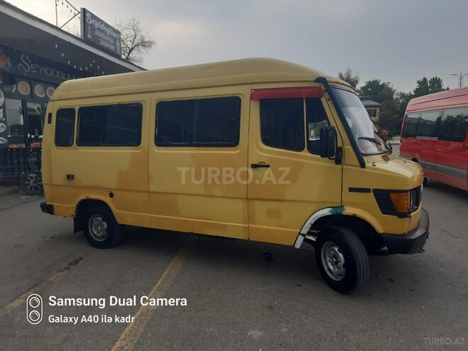 Mercedes 208 D 1992, 250,000 km - 2.3 л - Sabirabad