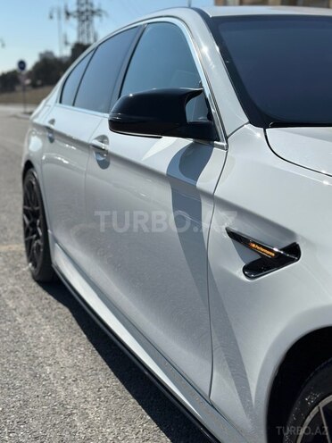 BMW 520 2015, 220,000 km - 2.0 l - Bakı