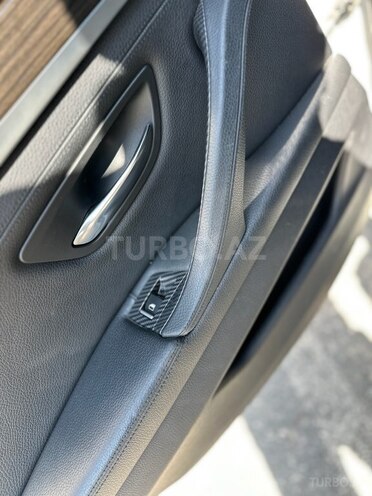 BMW 520 2015, 220,000 km - 2.0 l - Bakı