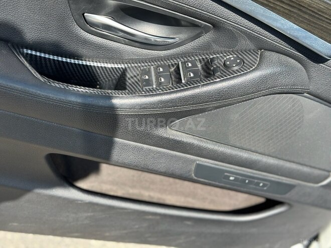 BMW 520 2015, 220,000 km - 2.0 l - Bakı