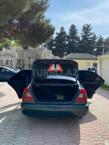 Mercedes C 220 1995, 365,000 km - 2.2 l - Şabran