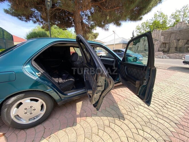 Mercedes C 220 1995, 365,000 km - 2.2 l - Şabran