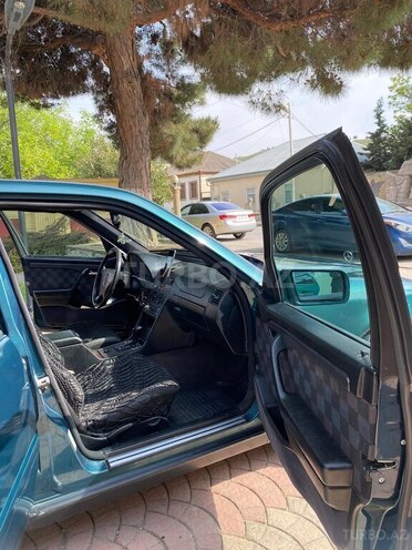 Mercedes C 220 1995, 365,000 km - 2.2 l - Şabran