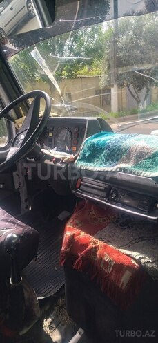 Mercedes 208 D 1995, 450,000 km - 2.5 l - Salyan