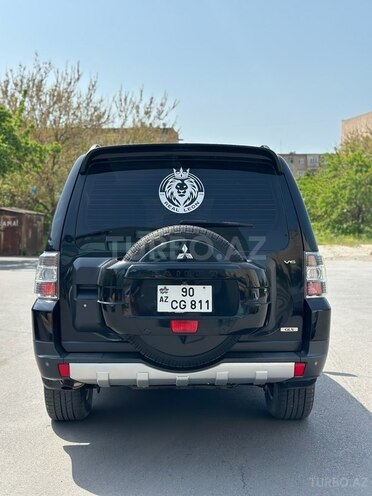 Mitsubishi Pajero 2007, 130,000 km - 3.0 л - Bakı