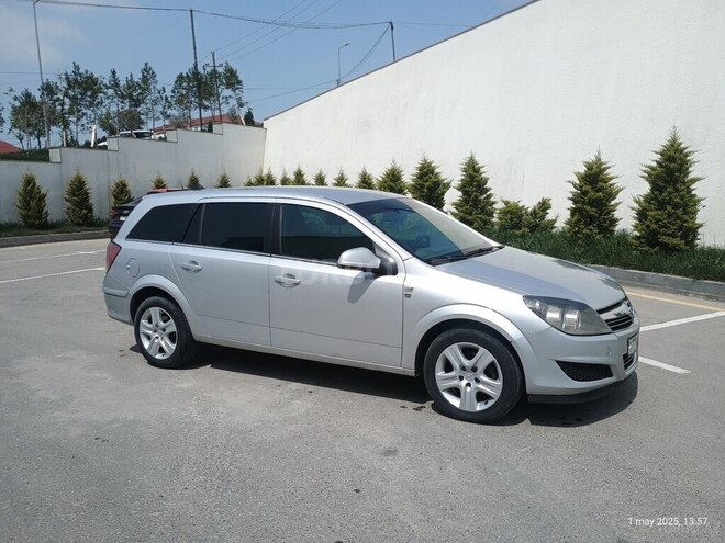 Opel Astra 2010, 263,000 km - 1.3 l - Bakı