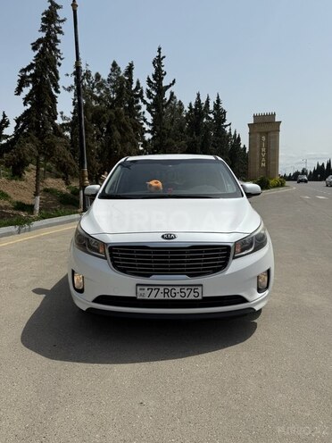 Kia Carnival 2015, 241,300 km - 2.2 l - Bakı