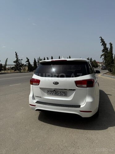 Kia Carnival 2015, 241,300 km - 2.2 l - Bakı