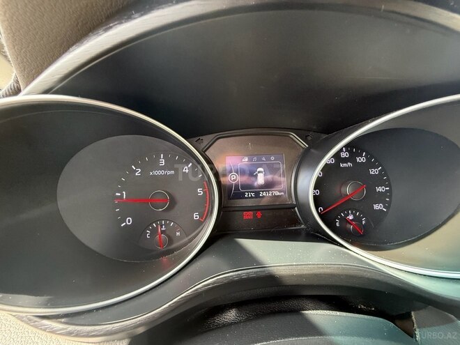 Kia Carnival 2015, 241,300 km - 2.2 l - Bakı
