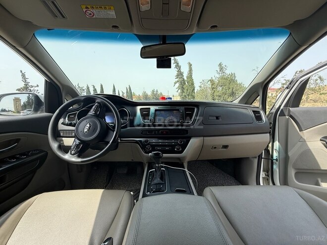 Kia Carnival 2015, 241,300 km - 2.2 l - Bakı