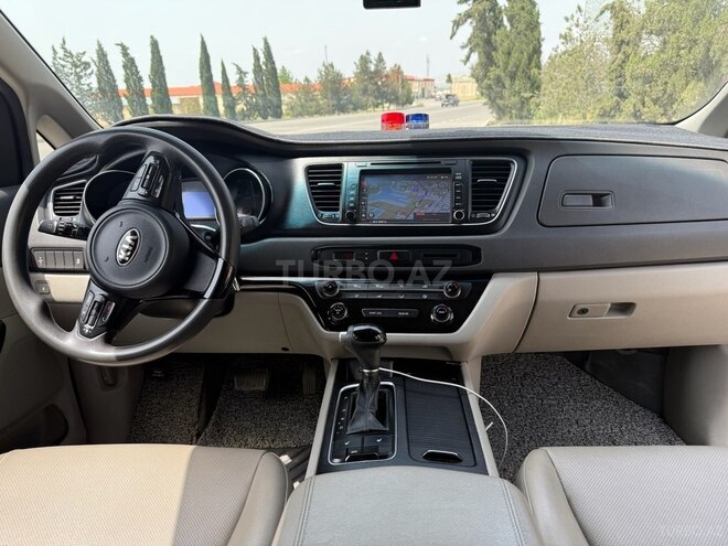 Kia Carnival 2015, 241,300 km - 2.2 l - Bakı