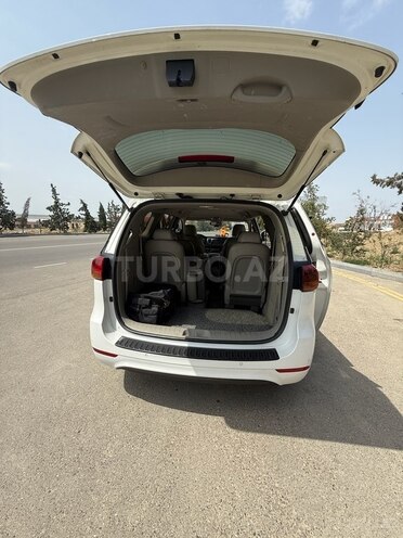 Kia Carnival 2015, 241,300 km - 2.2 l - Bakı