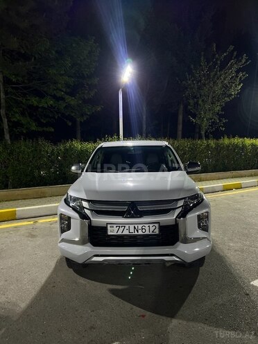 Mitsubishi L200 2019, 84,000 km - 2.4 л - Bakı