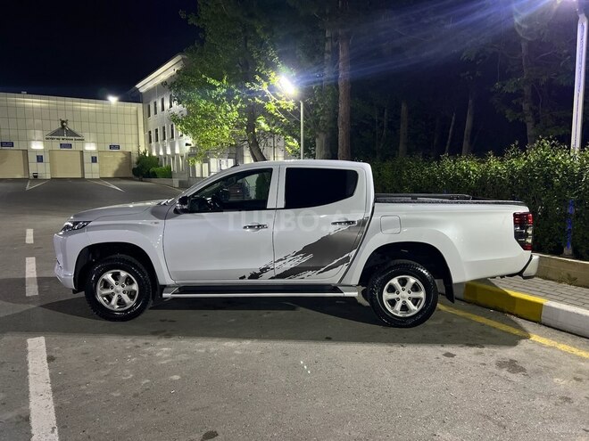 Mitsubishi L200 2019, 84,000 km - 2.4 л - Bakı