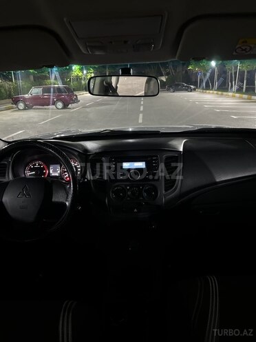 Mitsubishi L200 2019, 84,000 km - 2.4 л - Bakı