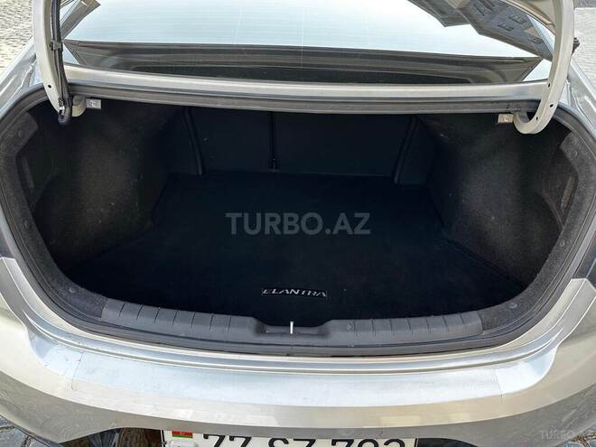 Hyundai Elantra 2018, 122,000 km - 2.0 l - Bakı