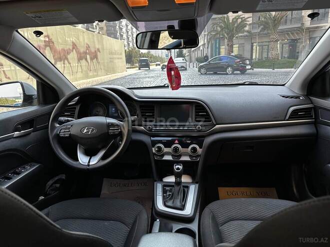 Hyundai Elantra 2018, 122,000 km - 2.0 l - Bakı