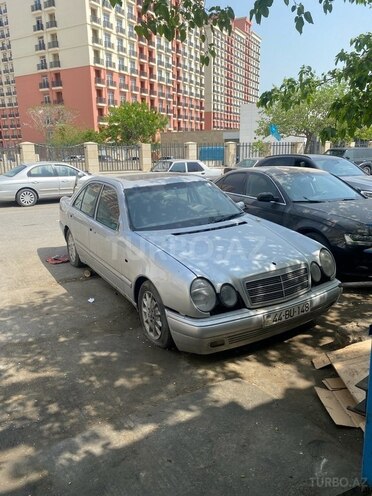 Mercedes E 290 1996, 300,000 km - 2.9 l - Bakı