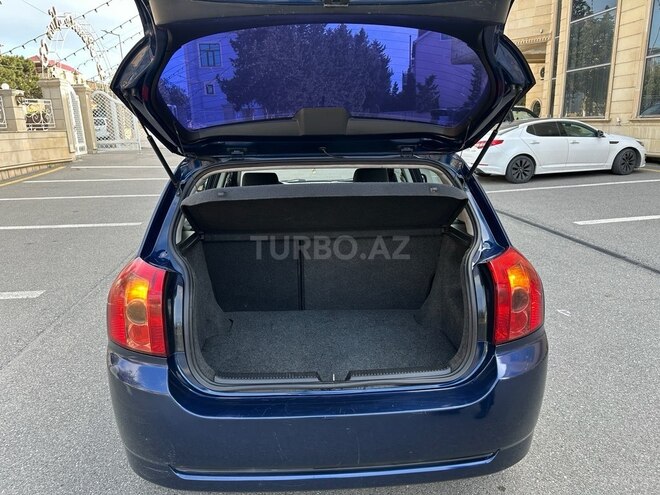 Toyota Corolla 2005, 239,000 km - 1.4 l - Bakı