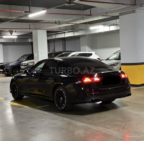 Mercedes E 300 e 2023, 17,000 km - 2.0 л - Bakı