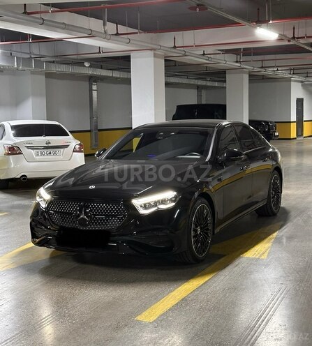 Mercedes E 300 e 2023, 17,000 km - 2.0 л - Bakı