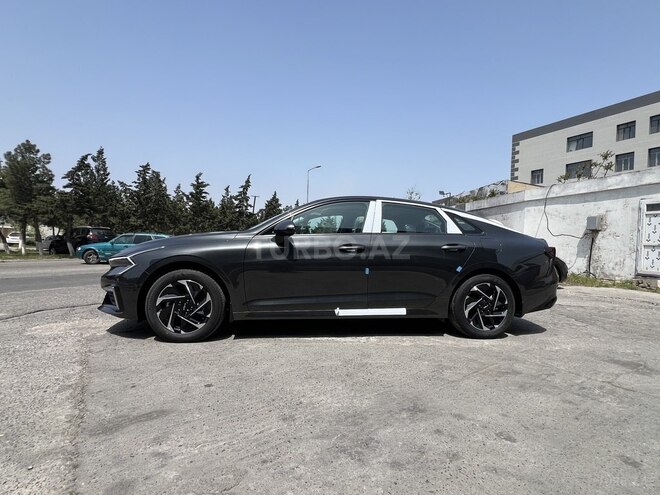 Kia K5-8