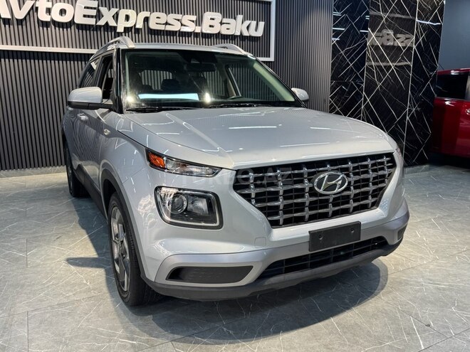 Hyundai Venue-3