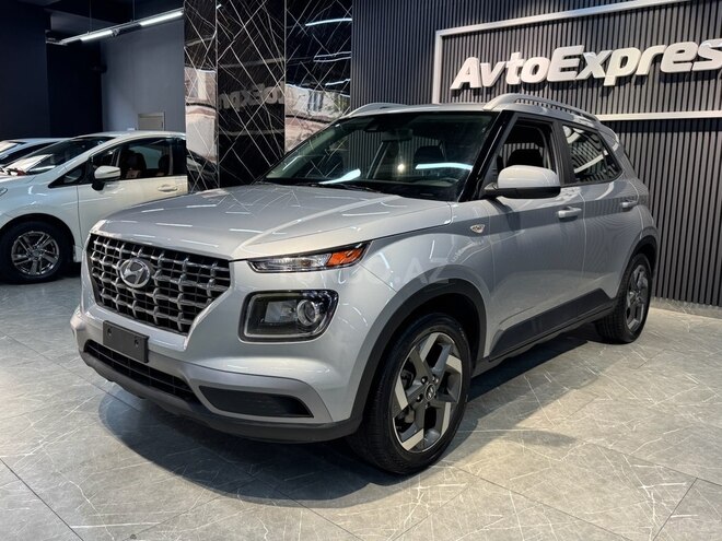 Hyundai Venue-4