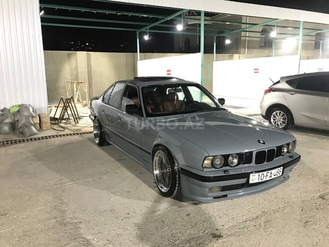 BMW 520 1992, 200,000 km - 2.0 l - Bakı